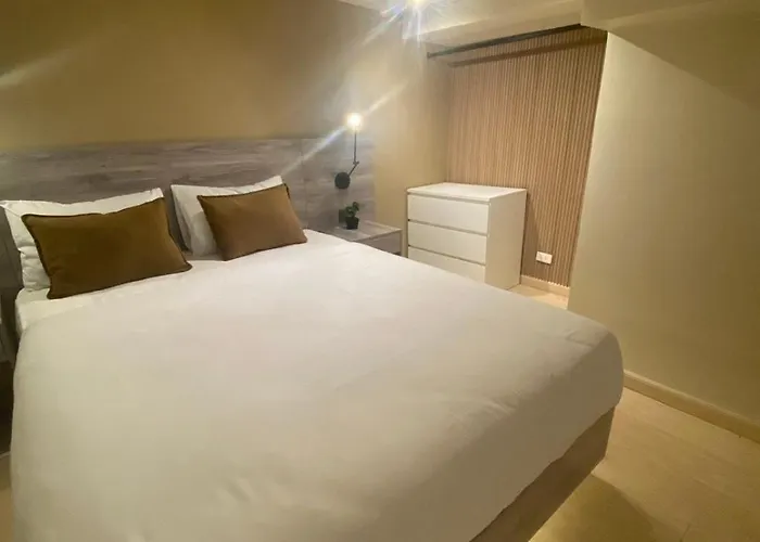 Edsa Heights Loft Unit Ama Tower 3312 * Manila